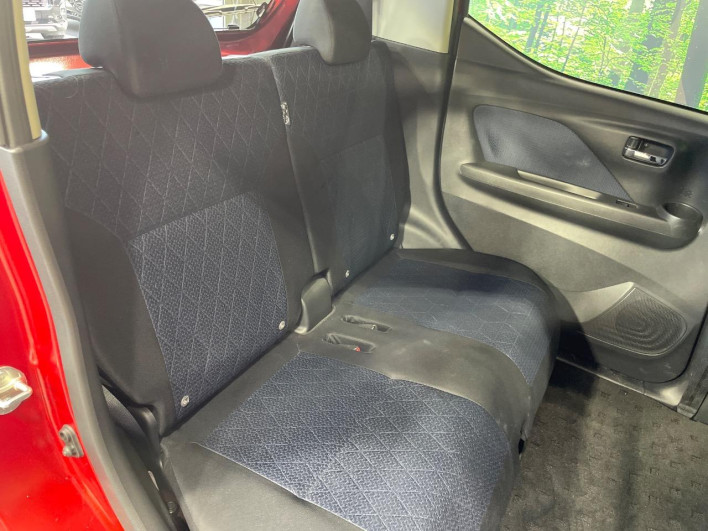 2019 Mitsubishi eK Cross 5AA-B34W (UW-69fc00b1686a8)[13]