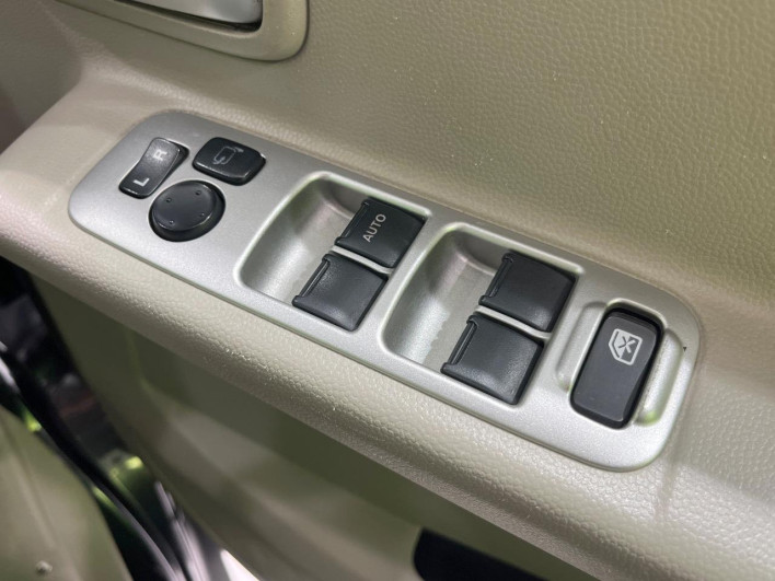 2012 Suzuki Every Wagon ABA-DA64W (UW-69fc00b9e92d0)[22]