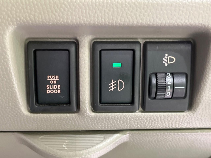 2012 Suzuki Every Wagon ABA-DA64W (UW-69fc00b9e92d0)[25]
