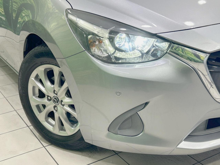 2016 Mazda Demio LDA-DJ5FS (UW-69fc00bbda8f9)[7]