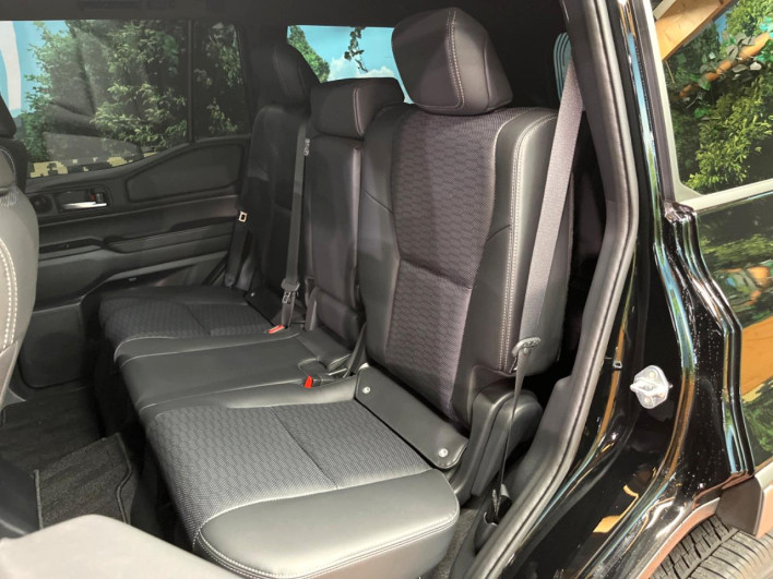2025 Toyota Land Cruiser 250 3DA-GDJ250W (UW-69fc00c3b4477)[11]