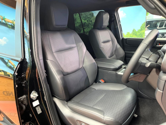 2025 Toyota Land Cruiser 250 3DA-GDJ250W (UW-69fc00c3b4477)[8]