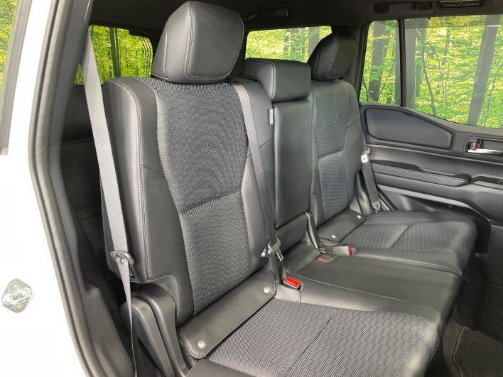 2025 Toyota Land Cruiser 250 3DA-GDJ250W (UW-69fc00c444b30)[15]