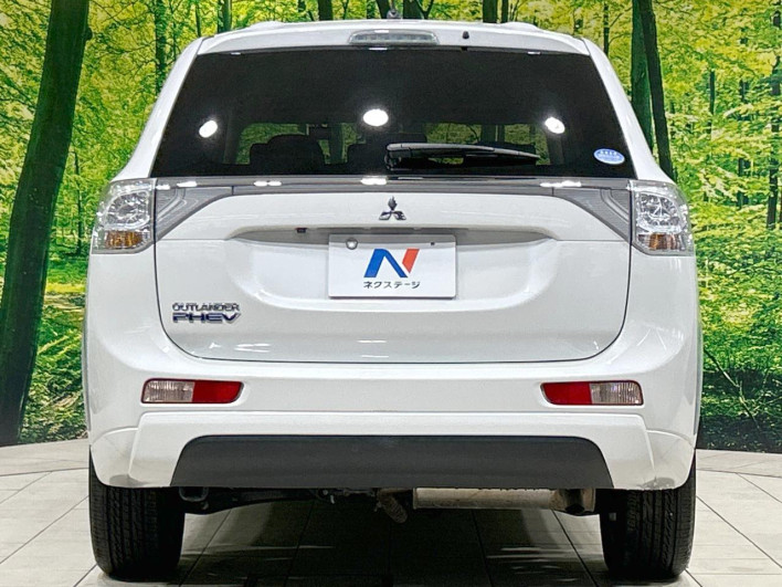 2014 Mitsubishi OUTLANDER PHEV DLA-GG2W (UW-69fc00caea8dd)[18]