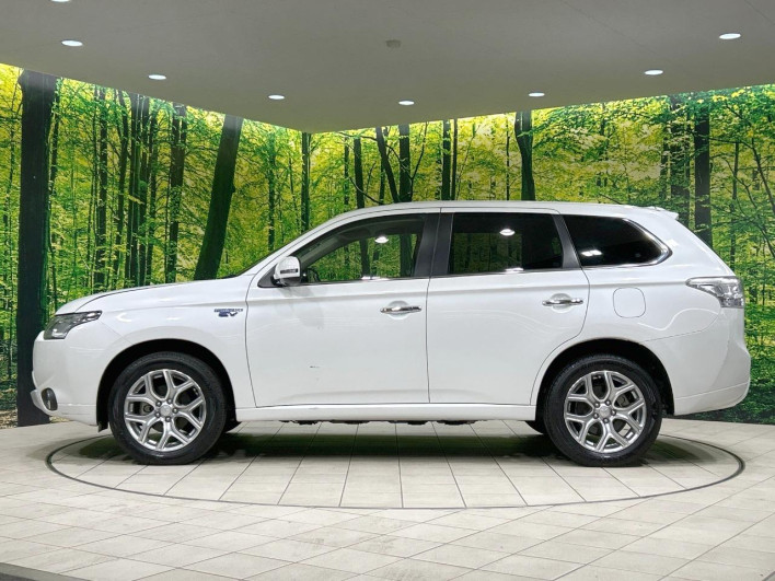 2014 Mitsubishi OUTLANDER PHEV DLA-GG2W (UW-69fc00caea8dd)[20]