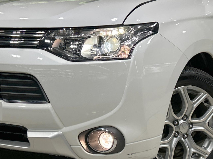 2014 Mitsubishi OUTLANDER PHEV DLA-GG2W (UW-69fc00caea8dd)[11]