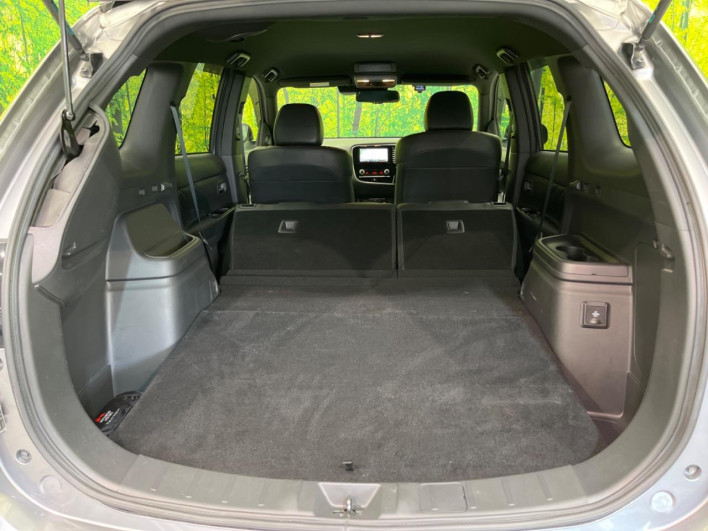2021 Mitsubishi OUTLANDER PHEV 5LA-GG3W (UW-69fc00cba5b58)[26]