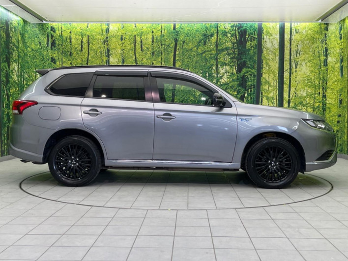 2021 Mitsubishi OUTLANDER PHEV 5LA-GG3W (UW-69fc00cba5b58)[29]