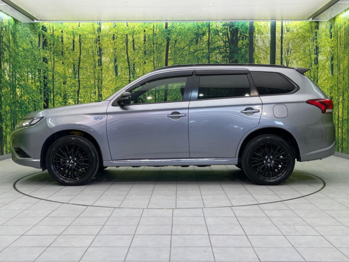 2021 Mitsubishi OUTLANDER PHEV 5LA-GG3W (UW-69fc00cba5b58)[16]