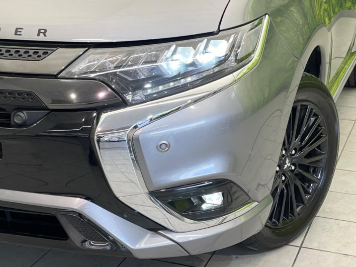 2021 Mitsubishi OUTLANDER PHEV 5LA-GG3W (UW-69fc00cba5b58)[8]