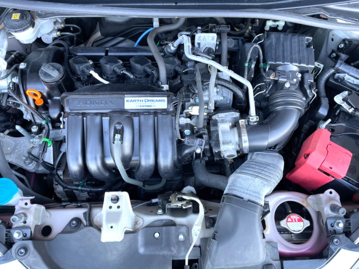 2018 Honda Fit DBA-GK3 (UW-69fc00cd4b437)[0]