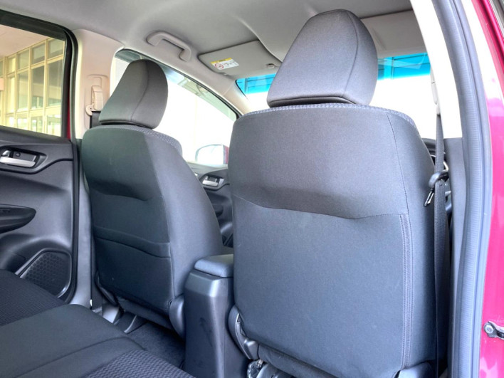 2018 Honda Fit DBA-GK3 (UW-69fc00cd4b437)[14]