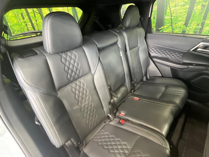 2024 Mitsubishi OUTLANDER PHEV 5LA-GN0W (UW-69fc00cdbf921)[23]