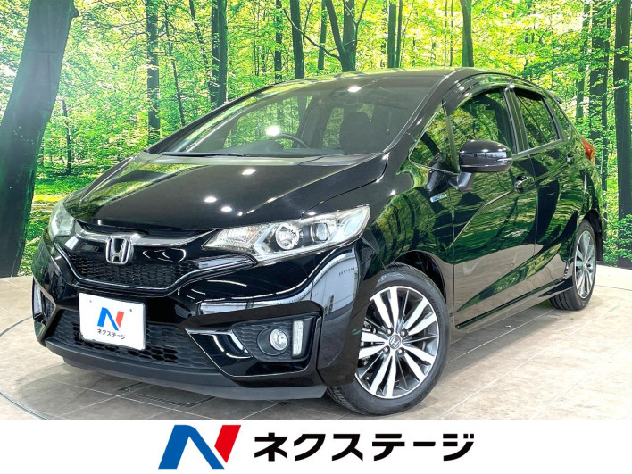 2016 Honda Fit Hybrid DAA-GP5 (UW-69fc00cde8dd1)[3]