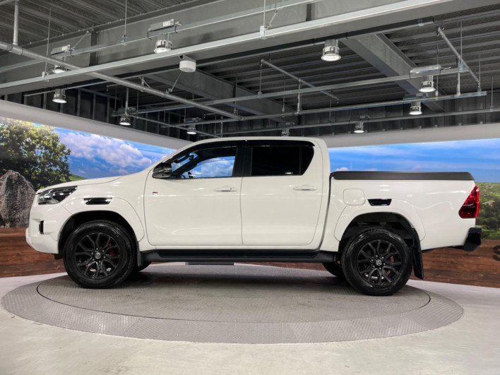 2023 Toyota Hilux 3DF-GUN125 (UW-69fc00d36cce5)[12]