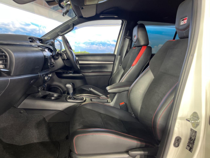 2023 Toyota Hilux 3DF-GUN125 (UW-69fc00d36cce5)[13]