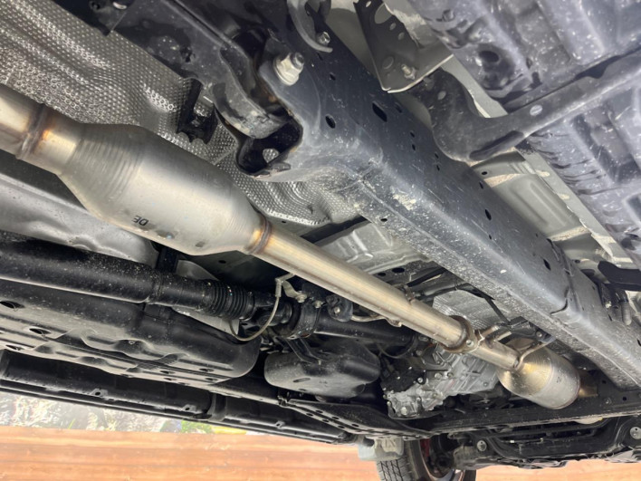 2023 Toyota Hilux 3DF-GUN125 (UW-69fc00d36cce5)[17]