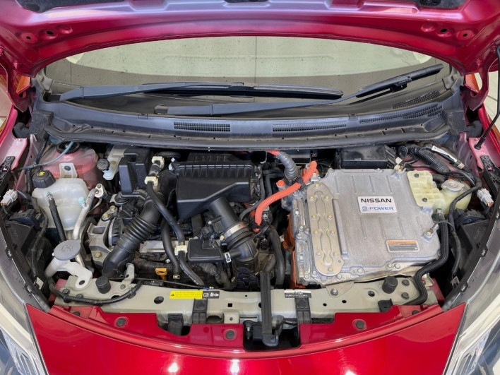 2016 Nissan Note DAA-HE12 (UW-69fc00d67fc69)[4]