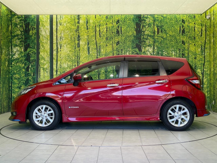 2016 Nissan Note DAA-HE12 (UW-69fc00d67fc69)[13]