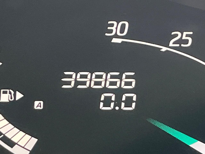 2013 Nissan Serena DAA-HFC26 (UW-69fc00da31f6d)[2]