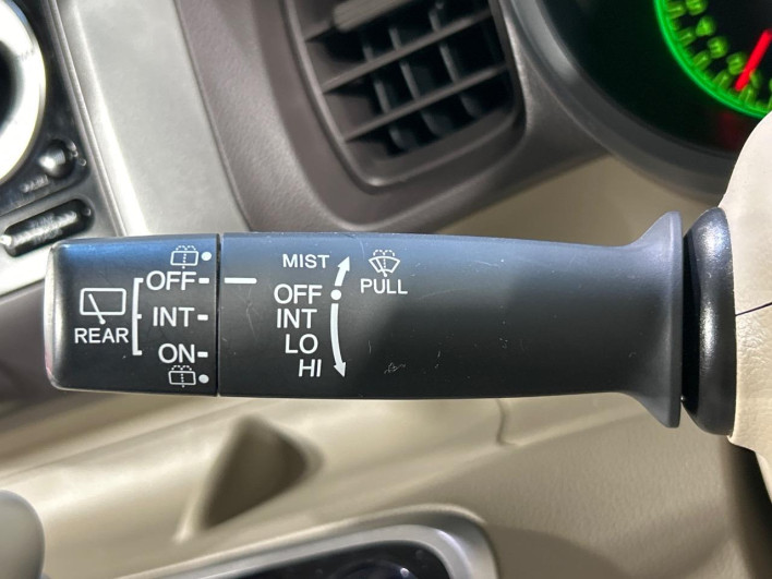 2012 Honda N-BOX DBA-JF1 (UW-69fc00dff2429)[29]