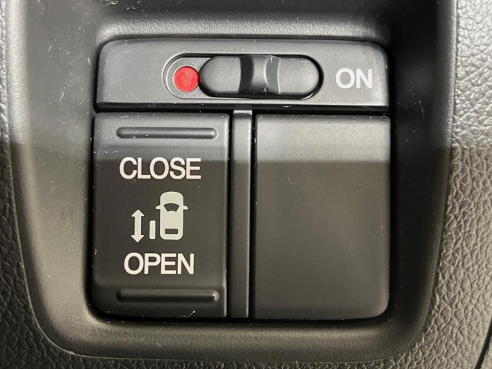 2016 Honda N-BOX DBA-JF1 (UW-69fc00e23085d)[24]