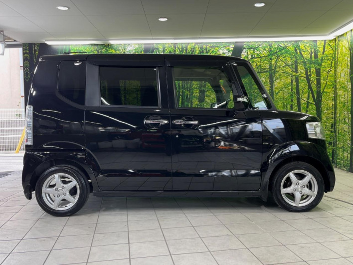 2016 Honda N-BOX DBA-JF1 (UW-69fc00e23085d)[4]