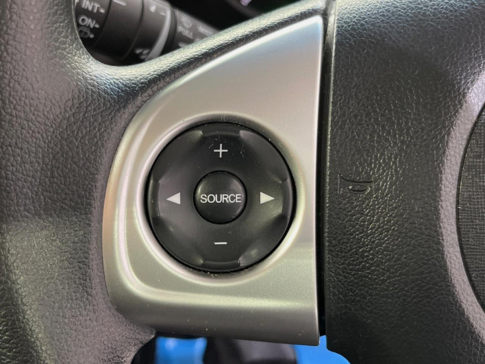 2016 Honda N-BOX DBA-JF1 (UW-69fc00e23085d)[28]