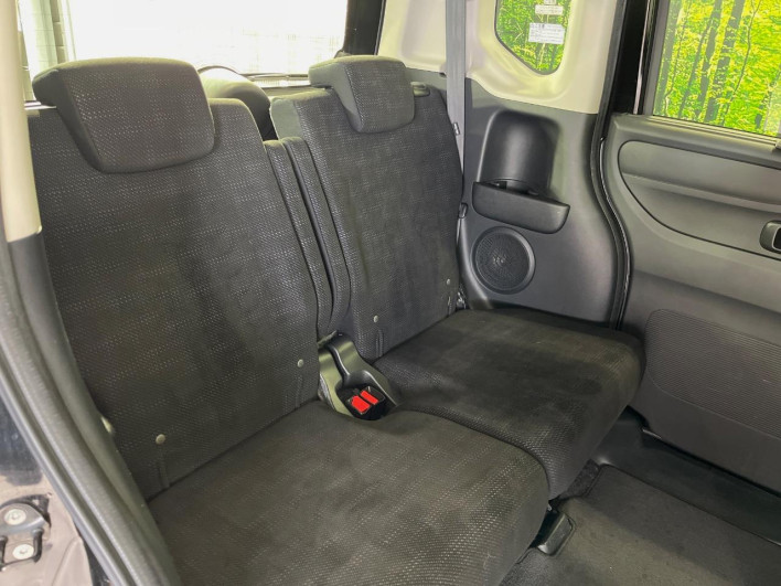 2016 Honda N-BOX DBA-JF1 (UW-69fc00e23085d)[16]