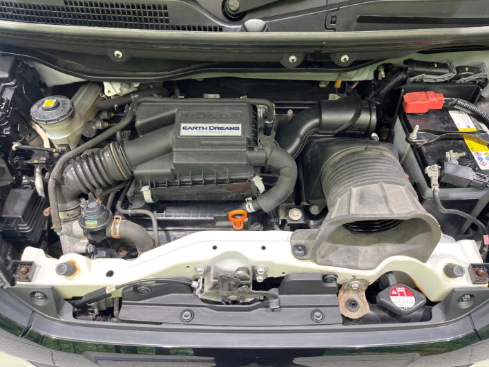 2016 Honda N-BOX CUSTOM DBA-JF2 (UW-69fc00e332da9)[14]