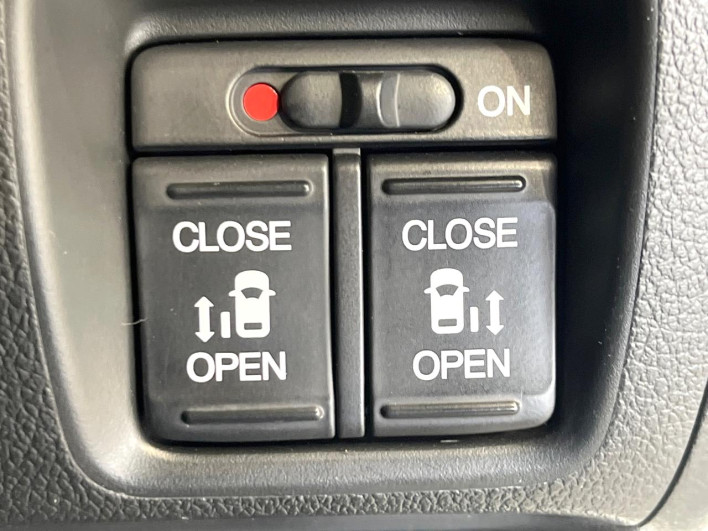 2016 Honda N-BOX CUSTOM DBA-JF2 (UW-69fc00e332da9)[20]