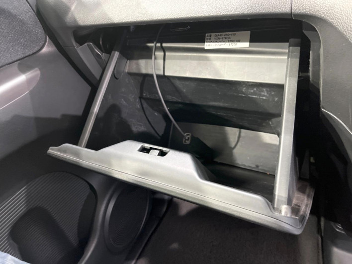 2016 Honda N-BOX CUSTOM DBA-JF2 (UW-69fc00e332da9)[24]