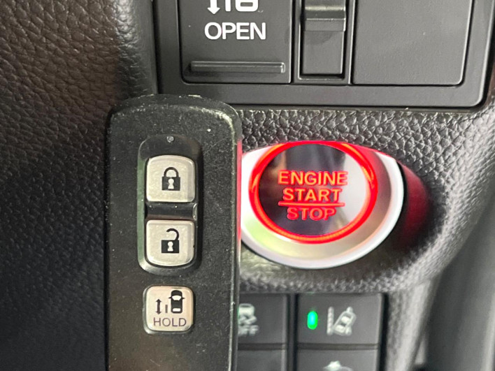 2018 Honda N-BOX CUSTOM DBA-JF3 (UW-69fc00e37dacf)[8]