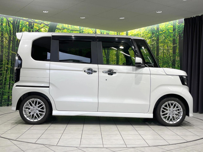2022 Honda N-BOX CUSTOM 6BA-JF3 (UW-69fc00e734797)[17]