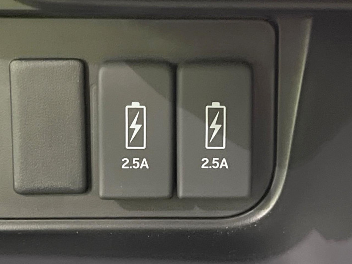2022 Honda N-BOX CUSTOM 6BA-JF3 (UW-69fc00e734797)[28]