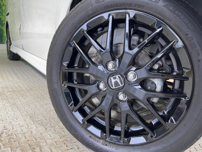 2022 Honda N-BOX CUSTOM 6BA-JF3 (UW-69fc00e73ff89)[18]
