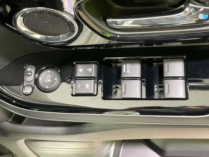 2021 Honda N-BOX CUSTOM 6BA-JF3 (UW-69fc00e9739c6)[5]