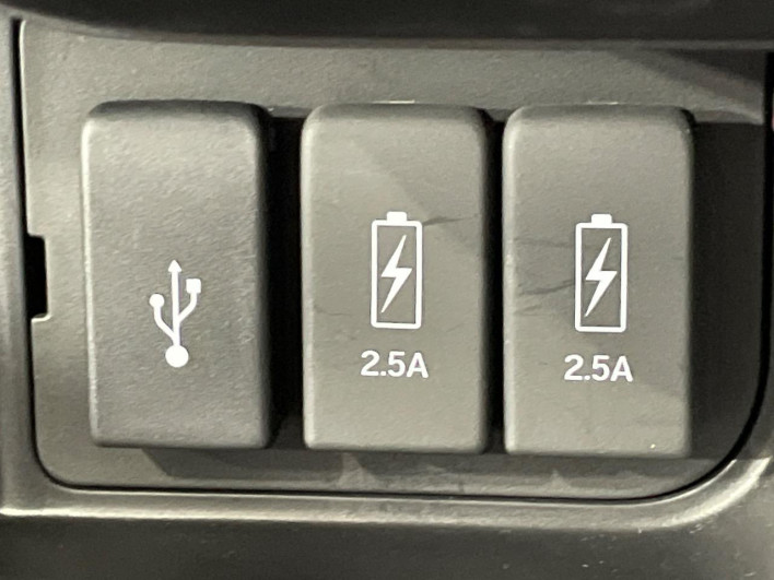 2021 Honda N-BOX CUSTOM 6BA-JF3 (UW-69fc00e9739c6)[25]