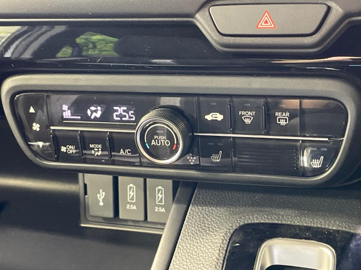 2021 Honda N-BOX CUSTOM 6BA-JF3 (UW-69fc00e9739c6)[23]