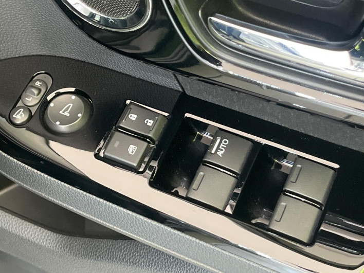 2021 Honda N-BOX CUSTOM 6BA-JF3 (UW-69fc00e98c6bc)[15]