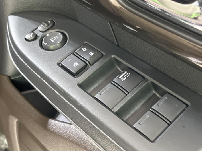 2021 Honda N-BOX 6BA-JF3 (UW-69fc00e9b8466)[17]