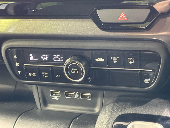 2019 Honda N-WGN Custom 6BA-JH3 (UW-69fc00ef07b4a)[24]