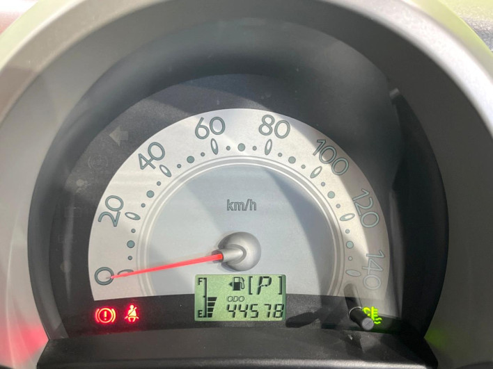 2007 Daihatsu Mira Gino CBA-L660S (UW-69fc00f945ce9)[28]