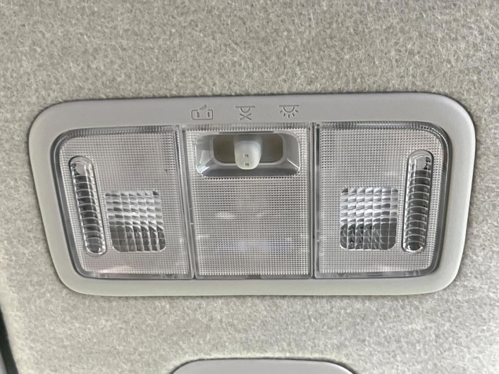 2007 Daihatsu Mira Gino CBA-L660S (UW-69fc00f945ce9)[29]
