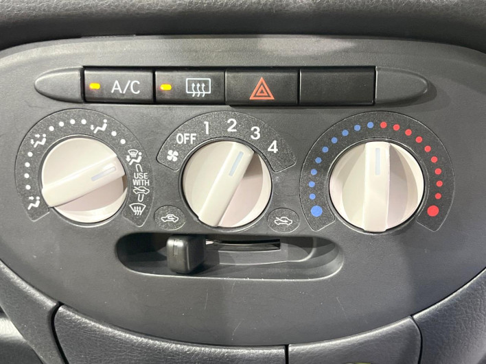 2007 Daihatsu Mira Gino CBA-L660S (UW-69fc00f945ce9)[22]