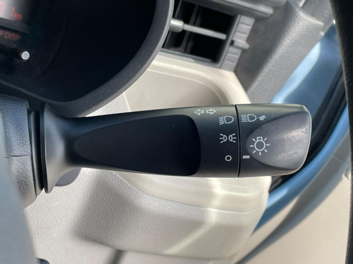 2015 Subaru Stella DBA-LA160F (UW-69fc00fc76a36)[18]