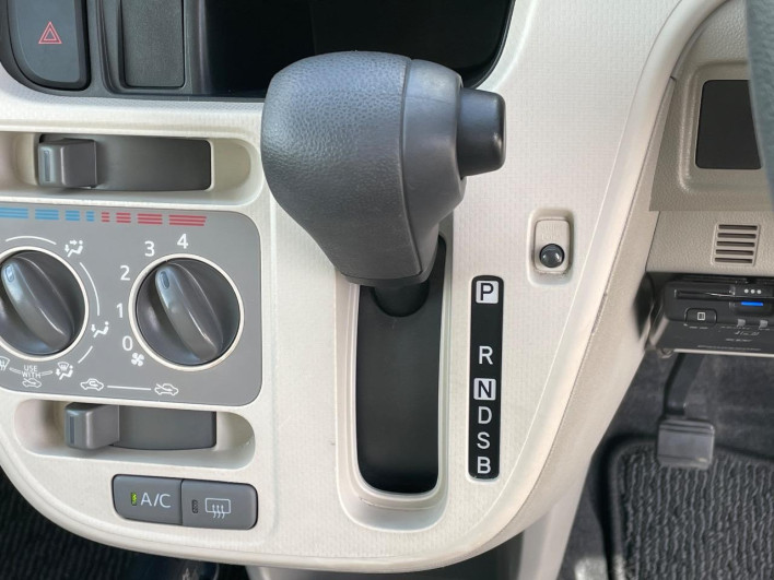 2015 Subaru Stella DBA-LA160F (UW-69fc00fc76a36)[13]