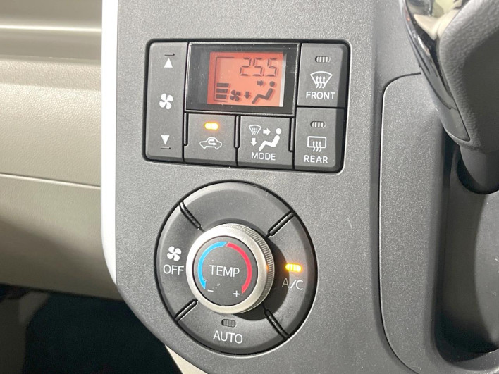 2013 Daihatsu Tanto DBA-LA600S (UW-69fc010171f78)[20]