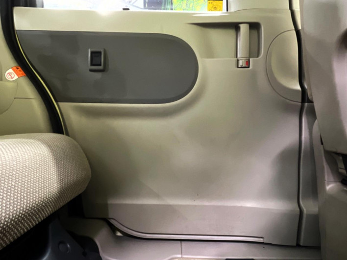 2014 Daihatsu Tanto DBA-LA600S (UW-69fc010294970)[16]