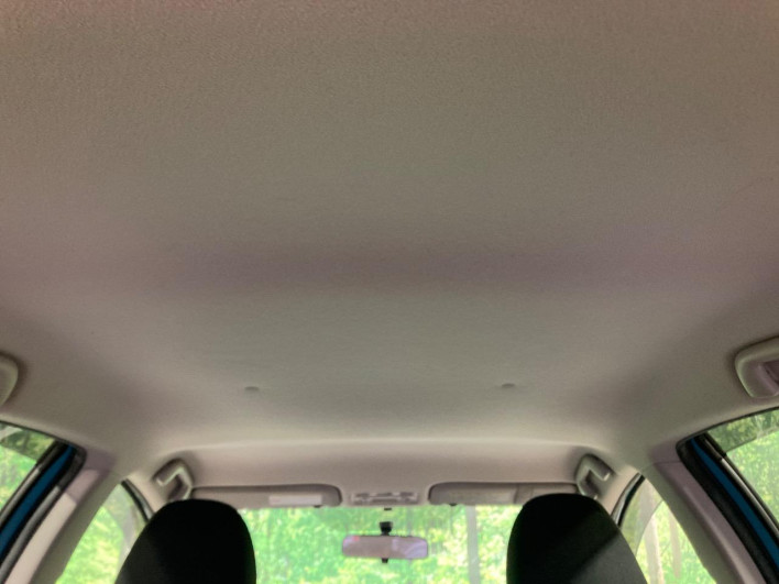 2013 Toyota Aqua DAA-NHP10 (UW-69fc013629200)[13]